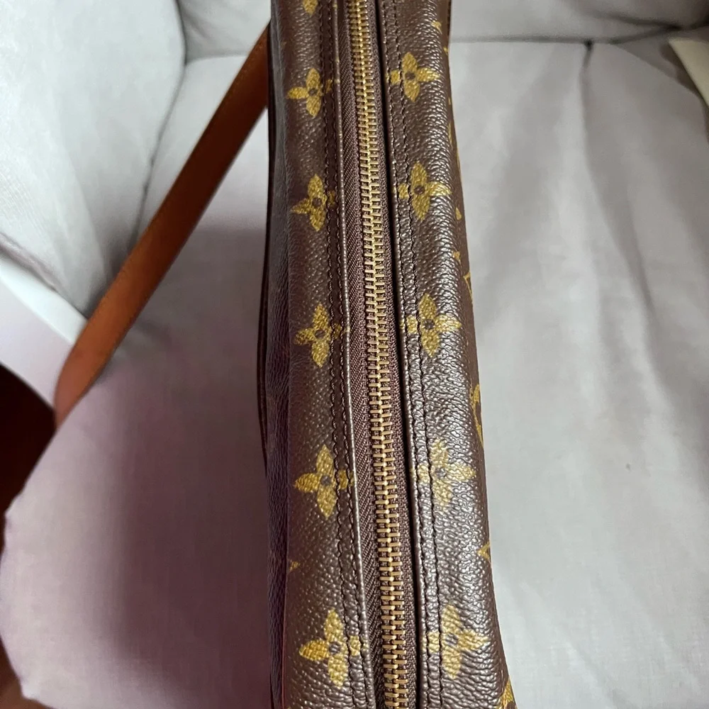 Louis Vuitton Jeune Fille MM shoulder bag - Picture 6 of 16